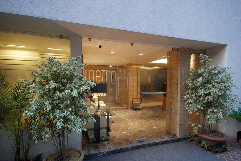 Hotel Metropole Kalkutta Kültér fotó