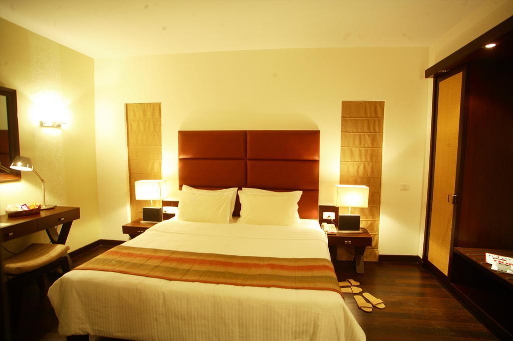 Hotel Metropole Kalkutta Kültér fotó