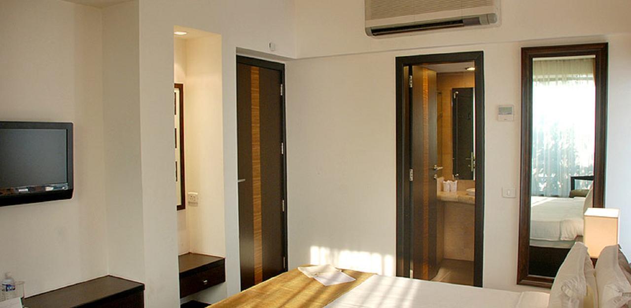 Hotel Metropole Kalkutta Kültér fotó