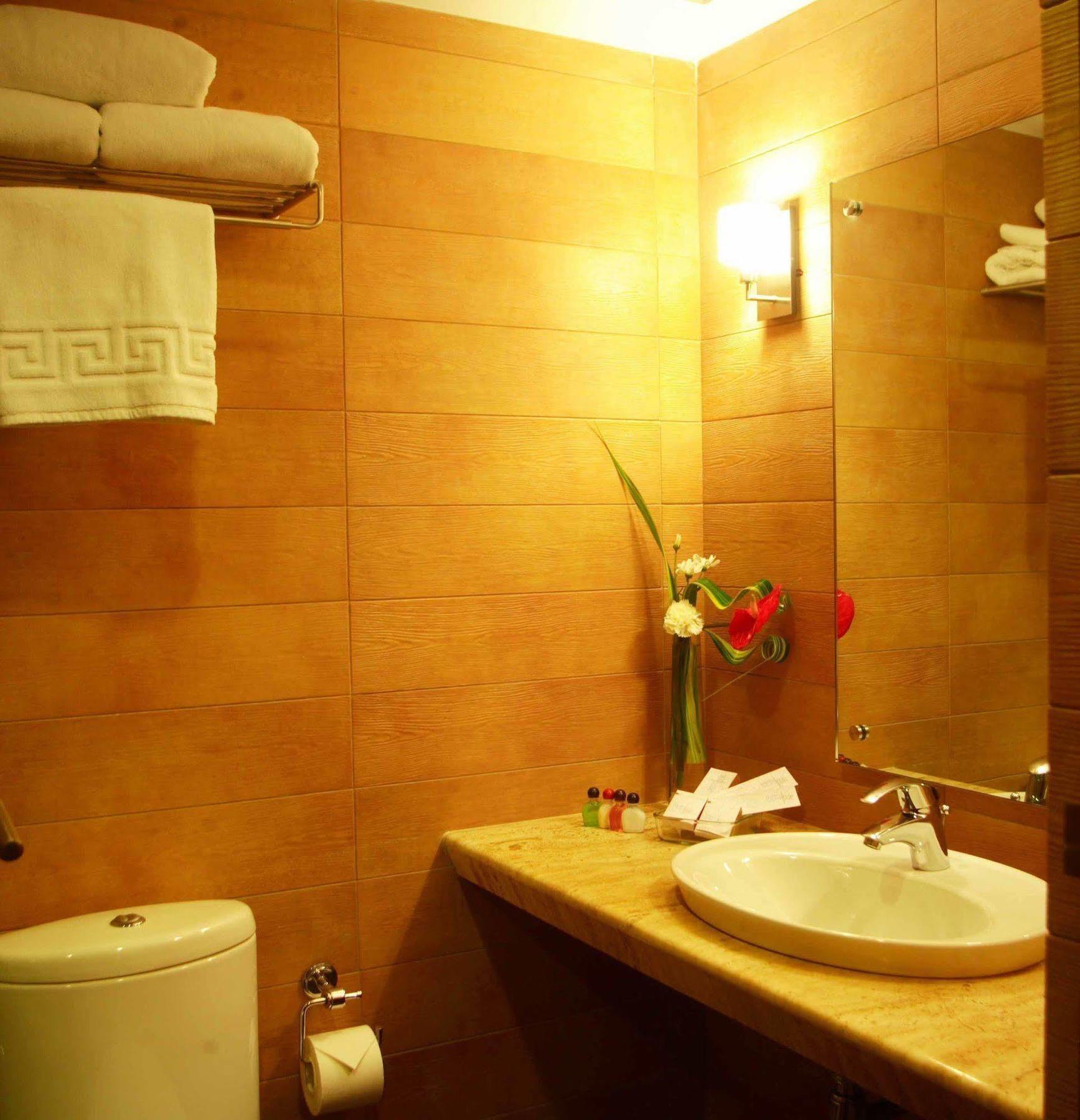 Hotel Metropole Kalkutta Kültér fotó