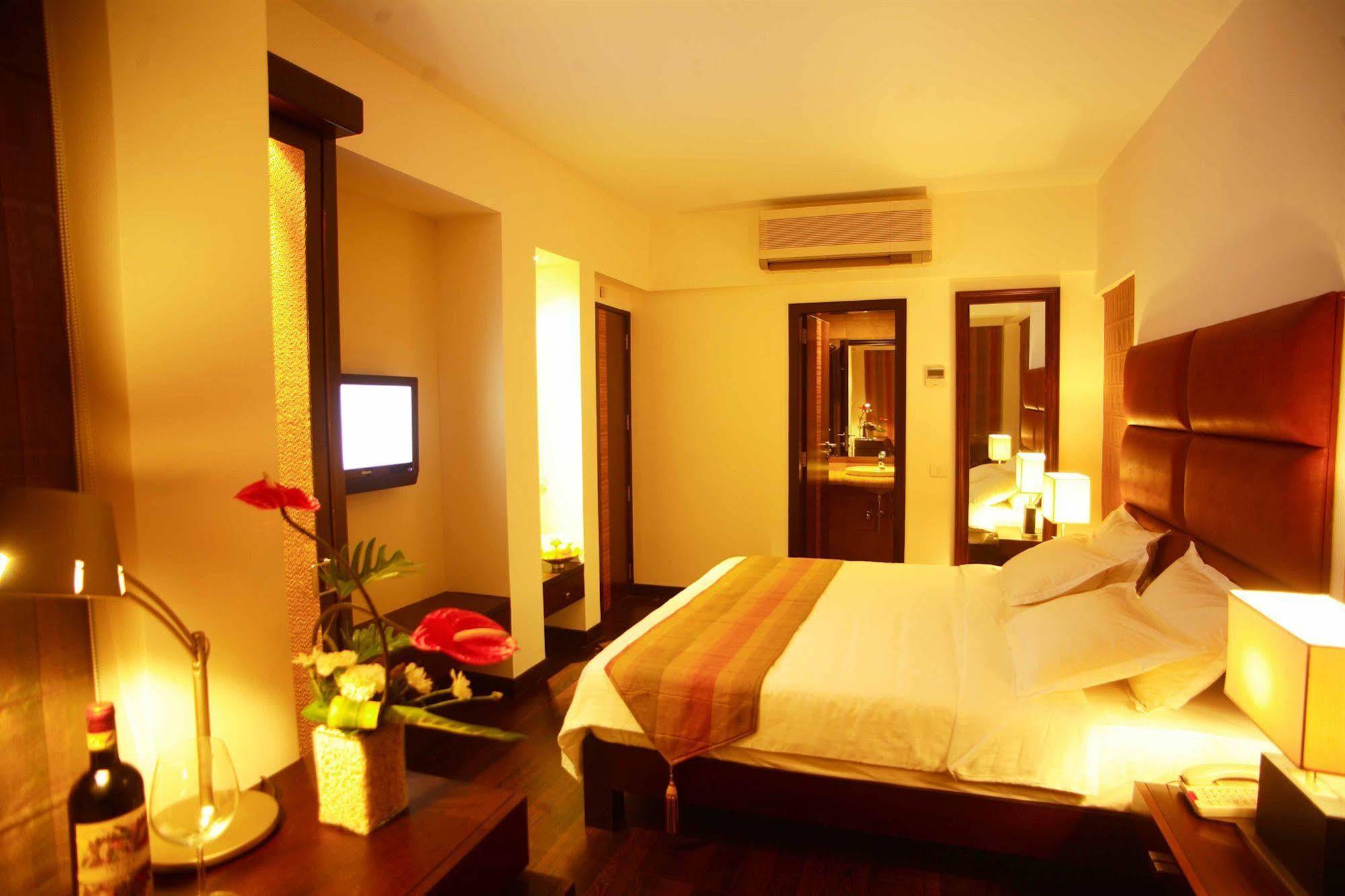 Hotel Metropole Kalkutta Kültér fotó